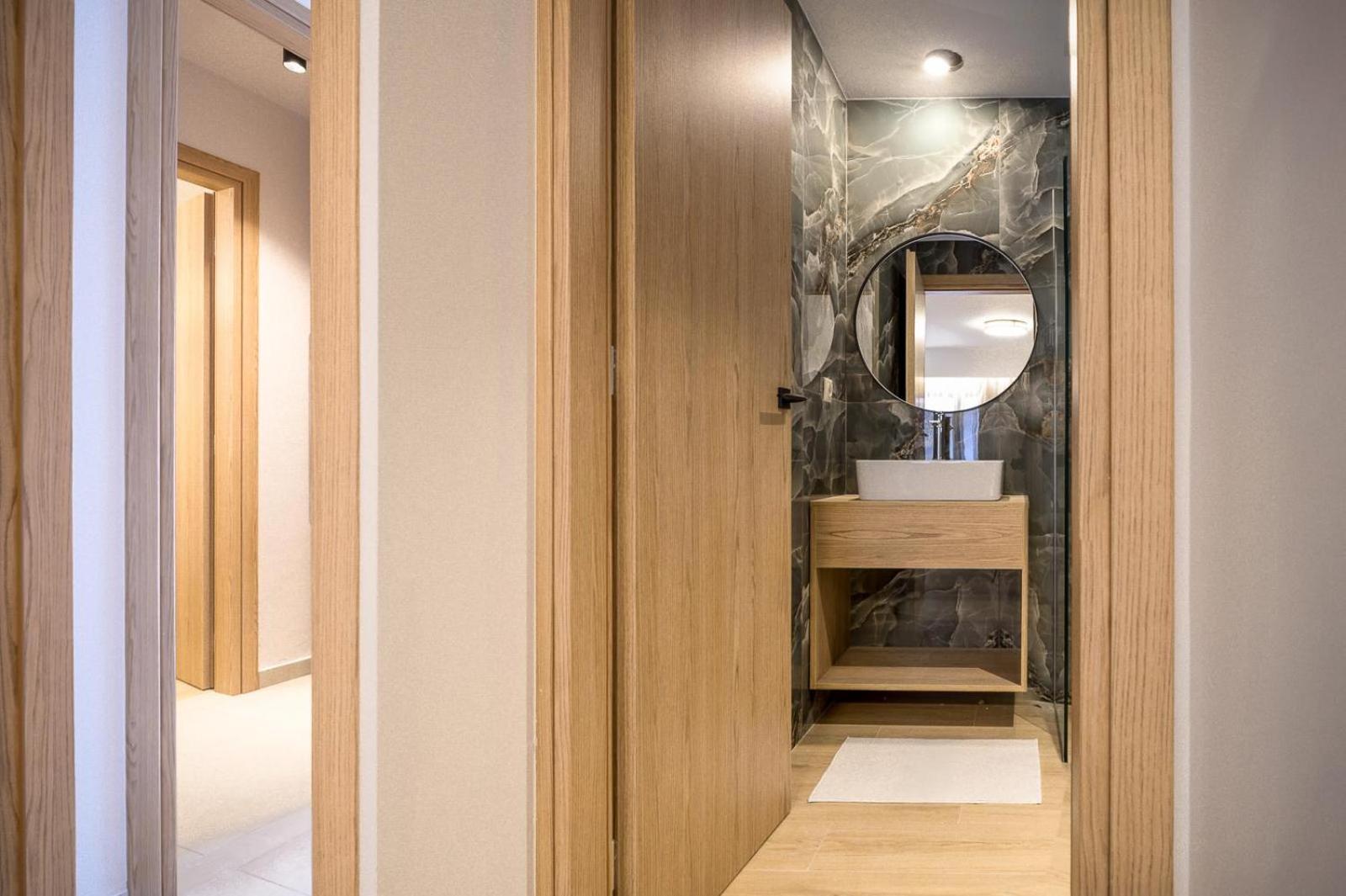 Soho Blue City Hotel Херсониссос Экстерьер фото
