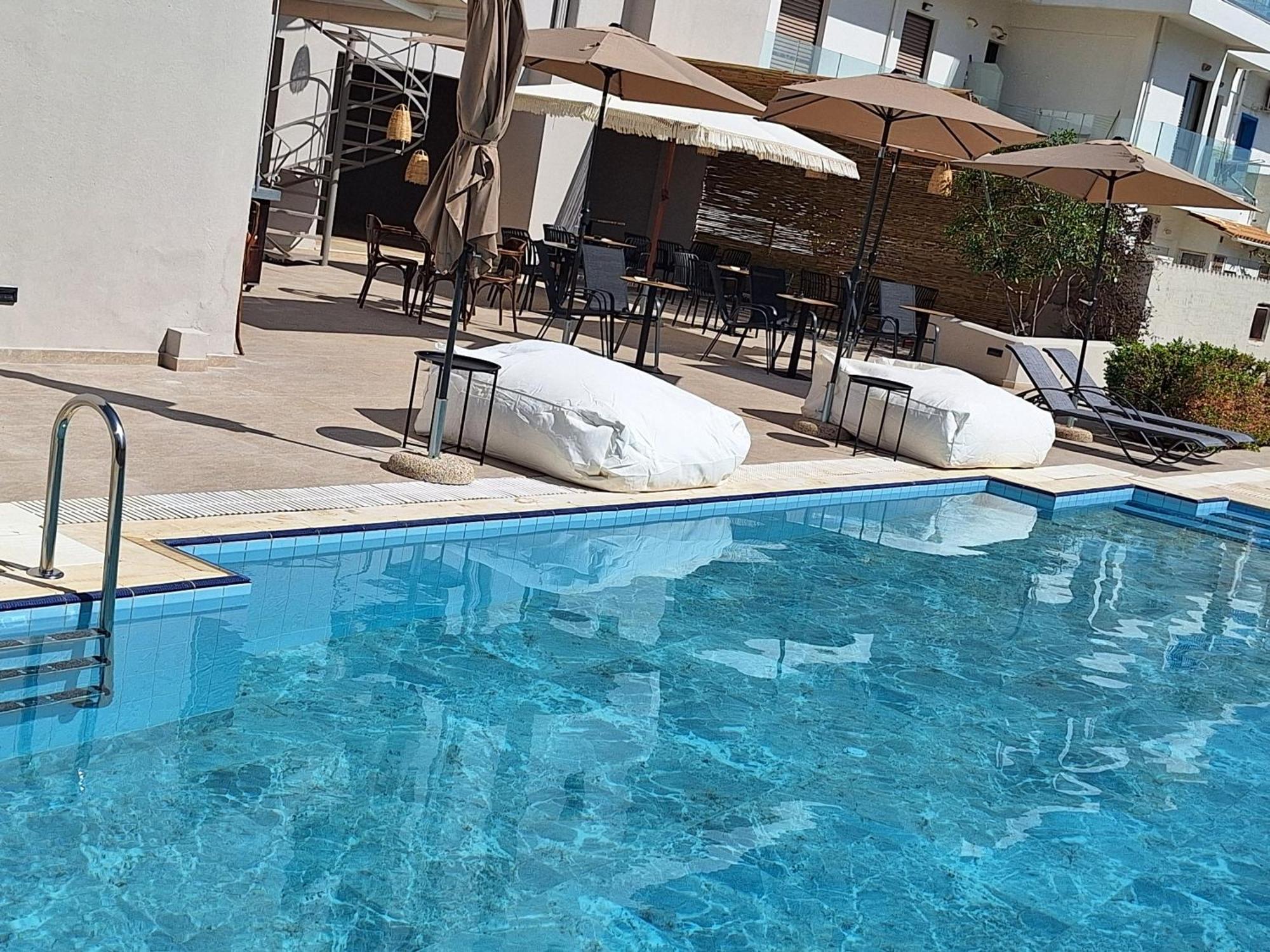 Soho Blue City Hotel Херсониссос Экстерьер фото